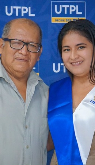 Nuevos profesionales de Galápagos recibieron su título Nuevos profesionales de Galápagos recibieron su título