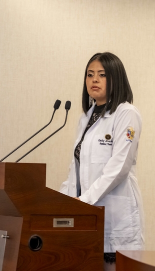 Imposición de mandiles | Carrera de Bioquímica y Farmacia