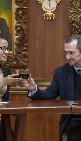 Posesión de nuevas autoridades institucional y académica