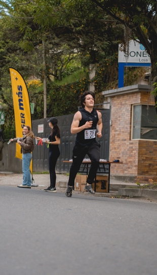 Carrera 5K Pasos Solidarios 2025