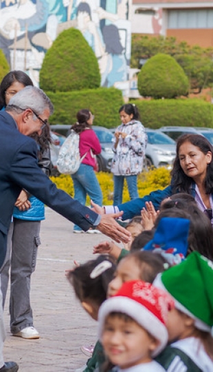 Navidad UTPL 2025 | Agasajo navideño Escuela IV Centenario
