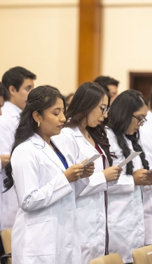 Ceremonia de Imposición de Mandiles – Medicina UTPL
