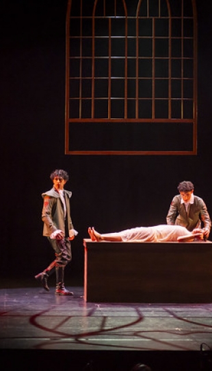 La Compañía de Teatro UTPL conmemoró sus 20 años de trayectoria artística con el estreno de la obra Otelo