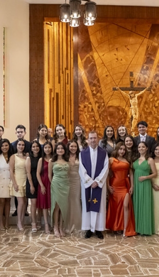 Imposición de mandiles a internos rotativos de la carrera de Nutrición y Dietética – Cohorte mayo 2025 / abril 2026