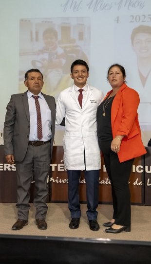 Ceremonia de Imposición de Mandiles – Medicina UTPL Ceremonia de Imposición de Mandiles – Medicina UTPL