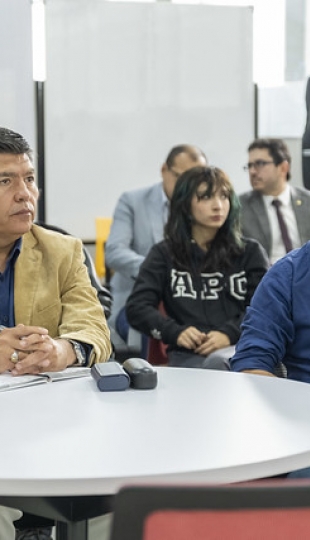 Presentación del libro "Seguridad, Paz y Desarrollo" de César Ulloa