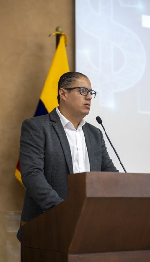 Conferencia Magistral “Del dato al impacto: la materia prima de la economía del siglo XXI”.