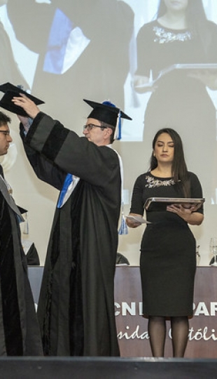 Acto Solemne de Inauguración del Año Académico 2019 - 2020 e Incorporación de nuevos doctores al Claustro UTPL Acto Solemne de Inauguración del Año Académico 2019 - 2020 e Incorporación de nuevos doctores al Claustro UTPL
