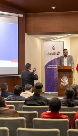 Conversatorio por el Día Internacional para la Reducción del Riesgo de Desastre Conversatorio por el Día Internacional para la Reducción del Riesgo de Desastre