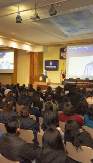 Socialización del proceso de evaluación institucional. Socialización del proceso de evaluación institucional.