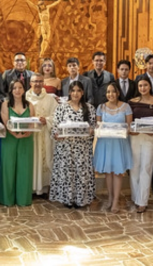 Imposición de mandiles | Carrera de Bioquímica y Farmacia