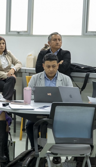Expo Semestre Ascendere | Reto: Fine-Tuned English.