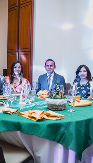 Cenas Navideñas UTPL 2025