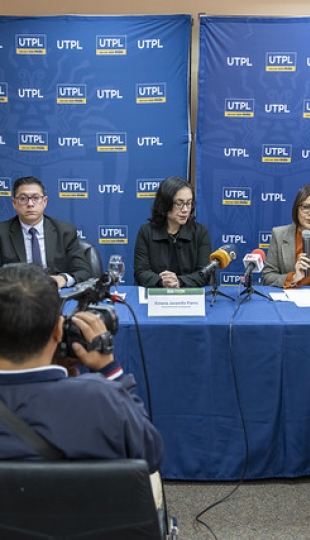 Rueda de prensa de la décimo tercera edición del Investiga UTPL Rueda de prensa de la décimo tercera edición del Investiga UTPL