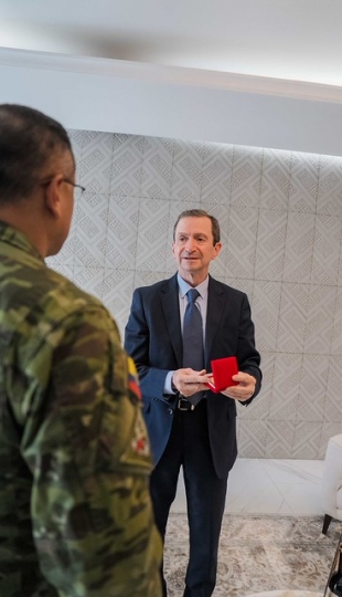 Visita del Comandante de la Brigada de Infantería No. 7 “Loja” a la UTPL Visita del Comandante de la Brigada de Infantería No. 7 “Loja” a la UTPL