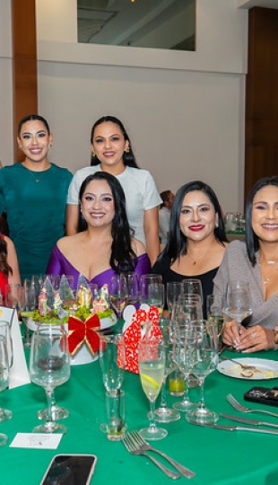 Cenas Navideñas UTPL 2025