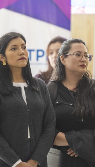 Conversatorio e inauguración de la exposición “Astrónomas” en UTPL