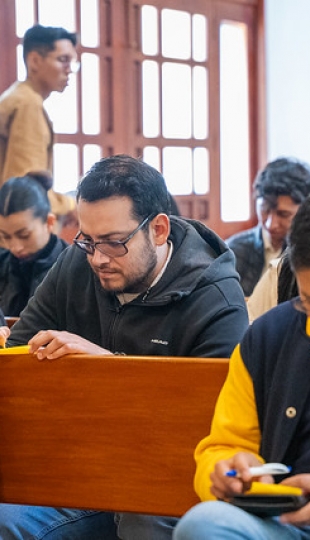 Más de 100 estudiantes participaron de DesvirtualizaTEC 2025 Más de 100 estudiantes participaron de DesvirtualizaTEC 2025