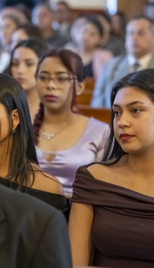 Imposición de mandiles | Carrera de Bioquímica y Farmacia