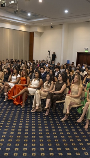 Imposición de mandiles a internos rotativos de la carrera de Nutrición y Dietética – Cohorte mayo 2025 / abril 2026