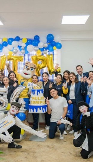 54 años UTPL