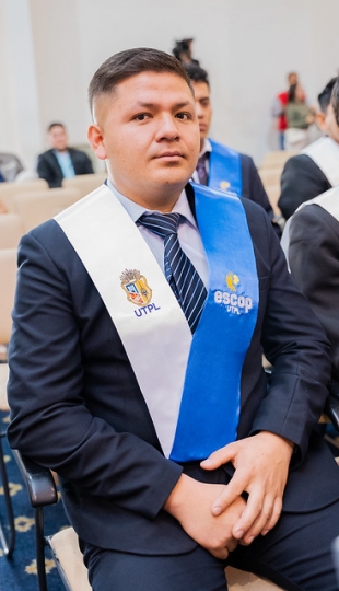 Décimo Quinta Promoción de Graduados ESCOP UTPL Décimo Quinta Promoción de Graduados ESCOP UTPL