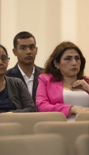 Imposición de Insignias – Carrera de Medicina