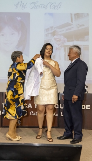Ceremonia de Imposición de Mandiles – Medicina UTPL Ceremonia de Imposición de Mandiles – Medicina UTPL