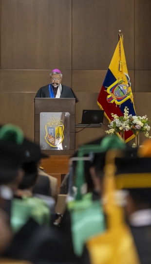 Misa y Sesión Solemne por 54 años UTPL