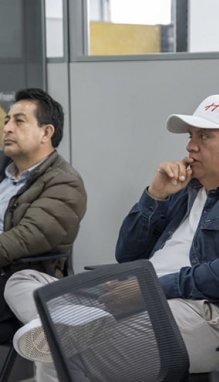 Conexia - Retos de Innovación Empresarial VI edición Conexia - Retos de Innovación Empresarial VI edición