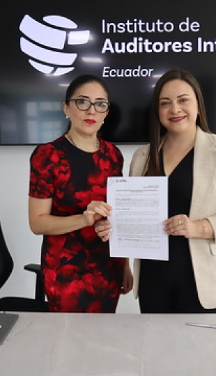 Firma de Convenio entre la Maestría en Auditoría UTPL y el Instituto de Auditores Internos de Ecuador (IAIE)