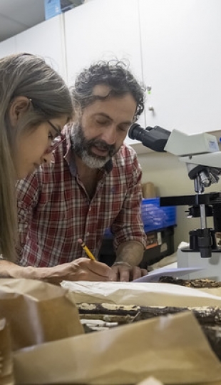 Cursos precongreso de Micología en la UTPL