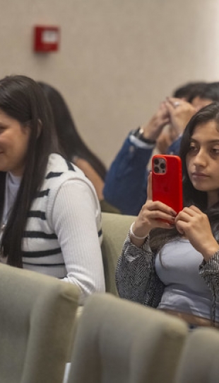 Presentación de la revista digital Política y Políticas, Volumen IV