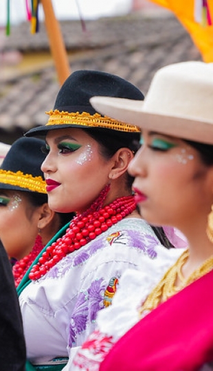Homenaje a los Yachaks en la Chakana. Inti Raymi de las universidades y diversidades 2025 Homenaje a los Yachaks en la Chakana. Inti Raymi de las universidades y diversidades 2025