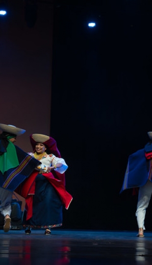 40 años danzando identidad | Jahua Ñan UTPL 40 años danzando identidad | Jahua Ñan UTPL