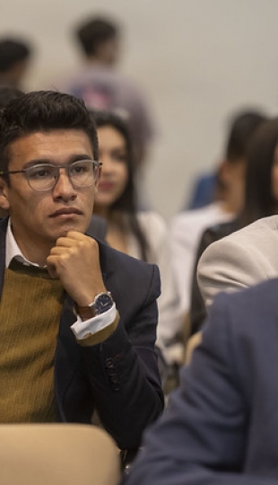 Café Científico UTPL | Innovación y Emprendimiento en el Derecho.