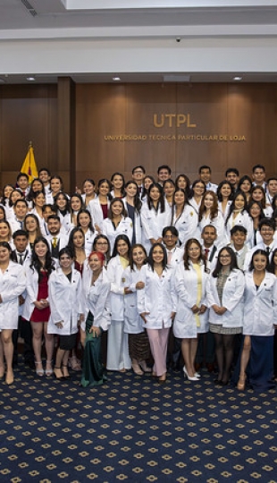 Ceremonia de imposición de mandiles a los estudiantes de 7mo ciclo de la carrera de Psicología Clínica Ceremonia de imposición de mandiles a los estudiantes de 7mo ciclo de la carrera de Psicología Clínica