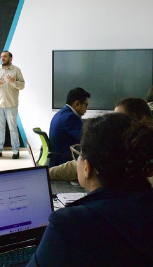Curso de formación docente "Del Storytelling al Storydoing" Curso de formación docente "Del Storytelling al Storydoing"