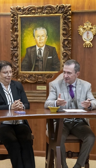 Posesión de nuevas autoridades académicas