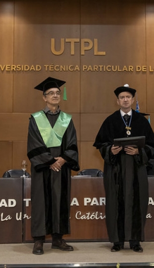 Sesión Solemne Honoris Causa | Dr. Adrián Escudero