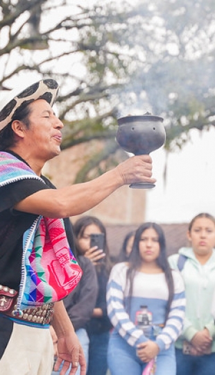 Homenaje a los Yachaks en la Chakana. Inti Raymi de las universidades y diversidades 2025 Homenaje a los Yachaks en la Chakana. Inti Raymi de las universidades y diversidades 2025