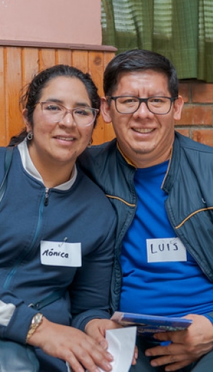 Renovando el amor: encuentro de parejas y matrimonios Renovando el amor: encuentro de parejas y matrimonios