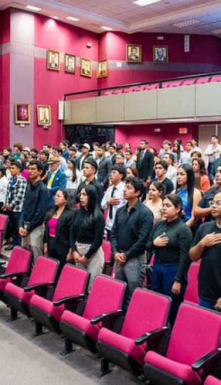 Seminario Jurídico "Manuel Carrión Pinzano" | Reconocimiento a la UTPL por su Aporte Académico en Derecho.