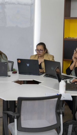 Curso de formación docente: Elaboración de recursos educativos con IA: el video educativo y la gamificación.
