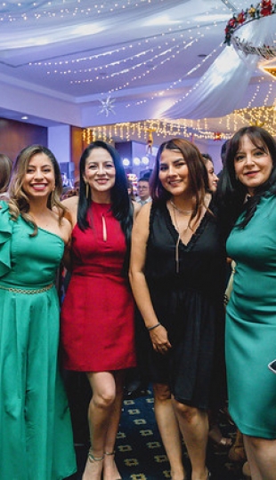 Cenas de navideñas UTPL 2025