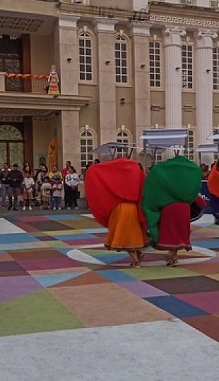 Presentación del Grupo de Danza Jahua Ñan