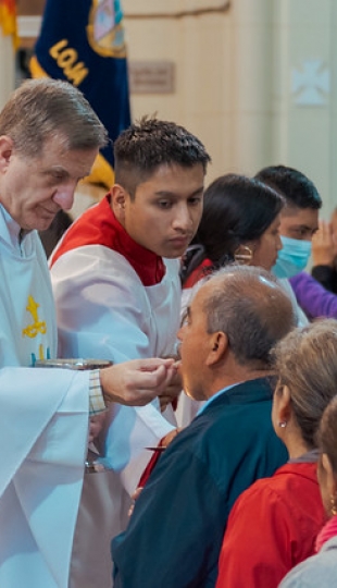 Romería al Santuario de la Virgen de El Cisne Romería al Santuario de la Virgen de El Cisne