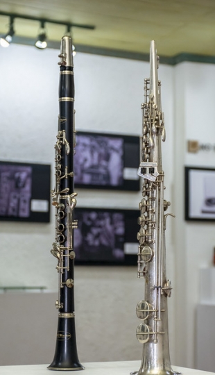 Exposición fotográfica: Antología histórico-musical del Colegio de Artes Salvador Bustamante Celi de Loja Exposición fotográfica: Antología histórico-musical del Colegio de Artes Salvador Bustamante Celi de Loja