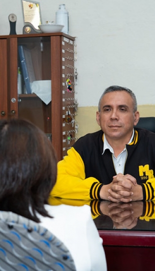 Entrega de libros a Unidades Educativas - Semana del Estudiante “Fernando Rielo” 2025