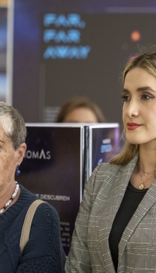 Conversatorio e inauguración de la exposición “Astrónomas” en UTPL